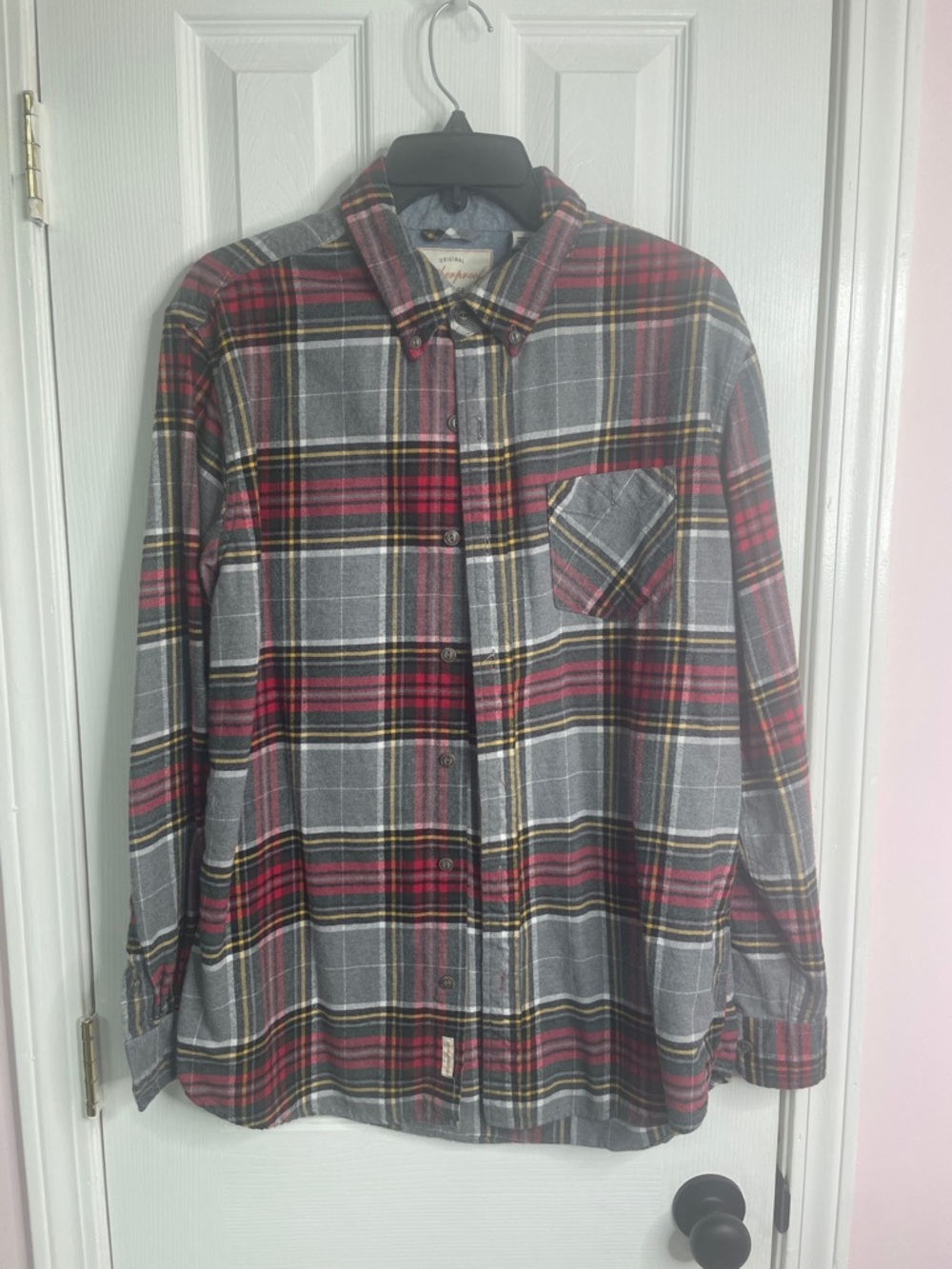 Weatherproof Gray and Red Plaid Button-Down Shirt